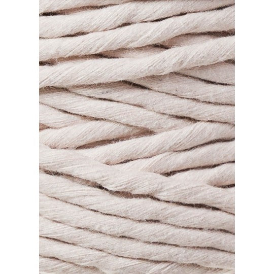 Bobbiny Premium kifésülhető makramé fonal 5 mm - Nude | Anyafonja.hu