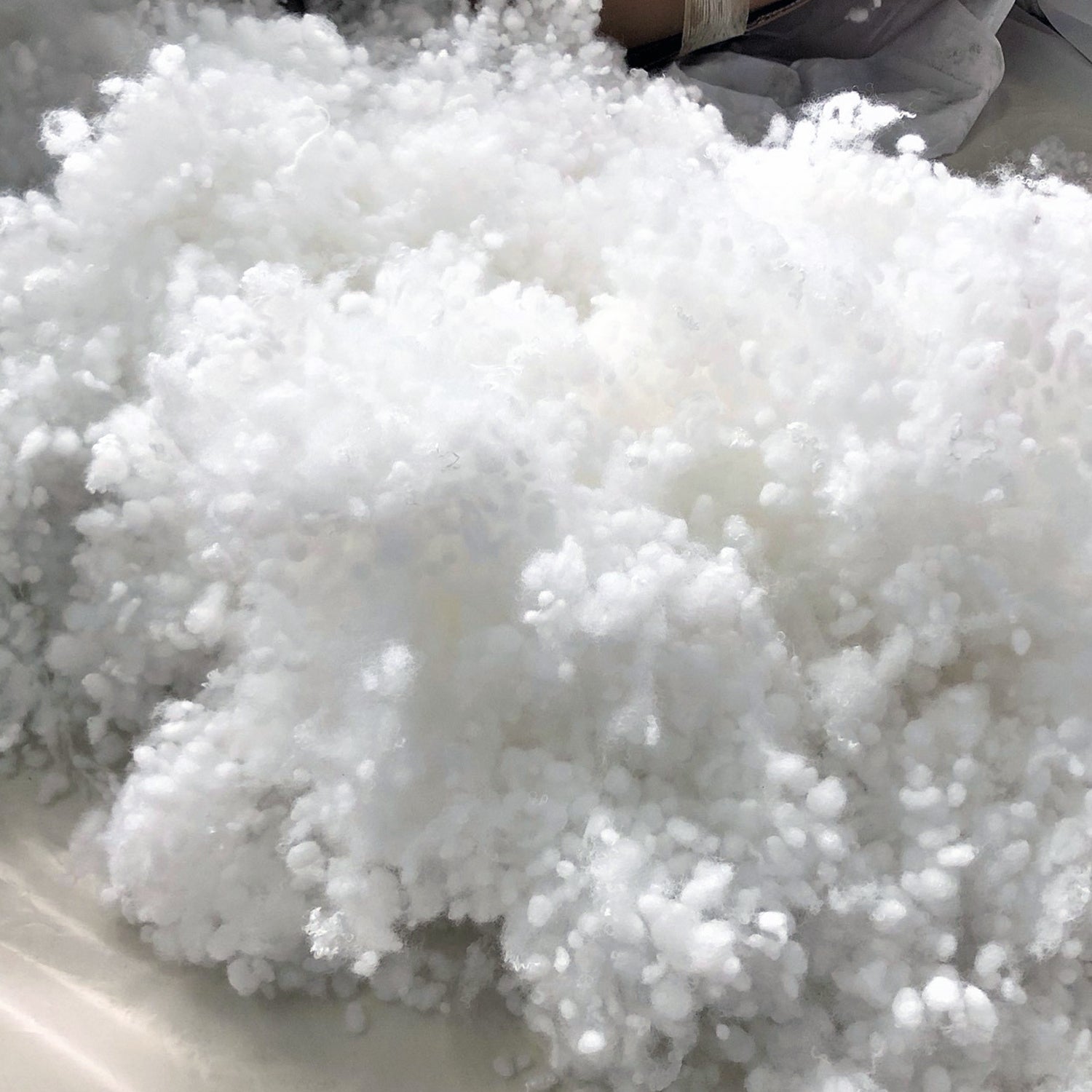 polyester tömőanyag - 1 kg | Anyafonja.hu