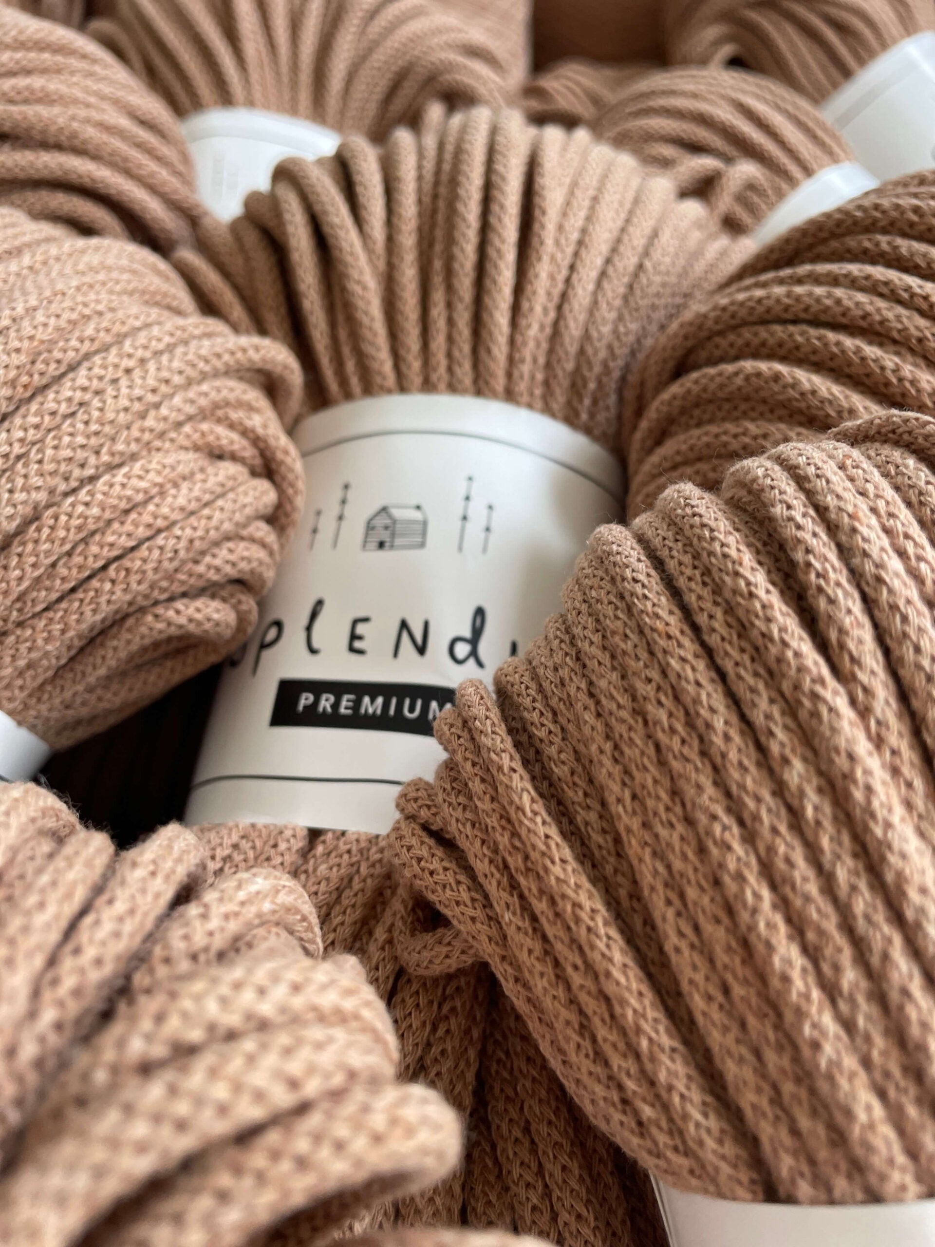 Splendid Prémium zsinórfonal 5mm - Toast | Anyafonja.hu