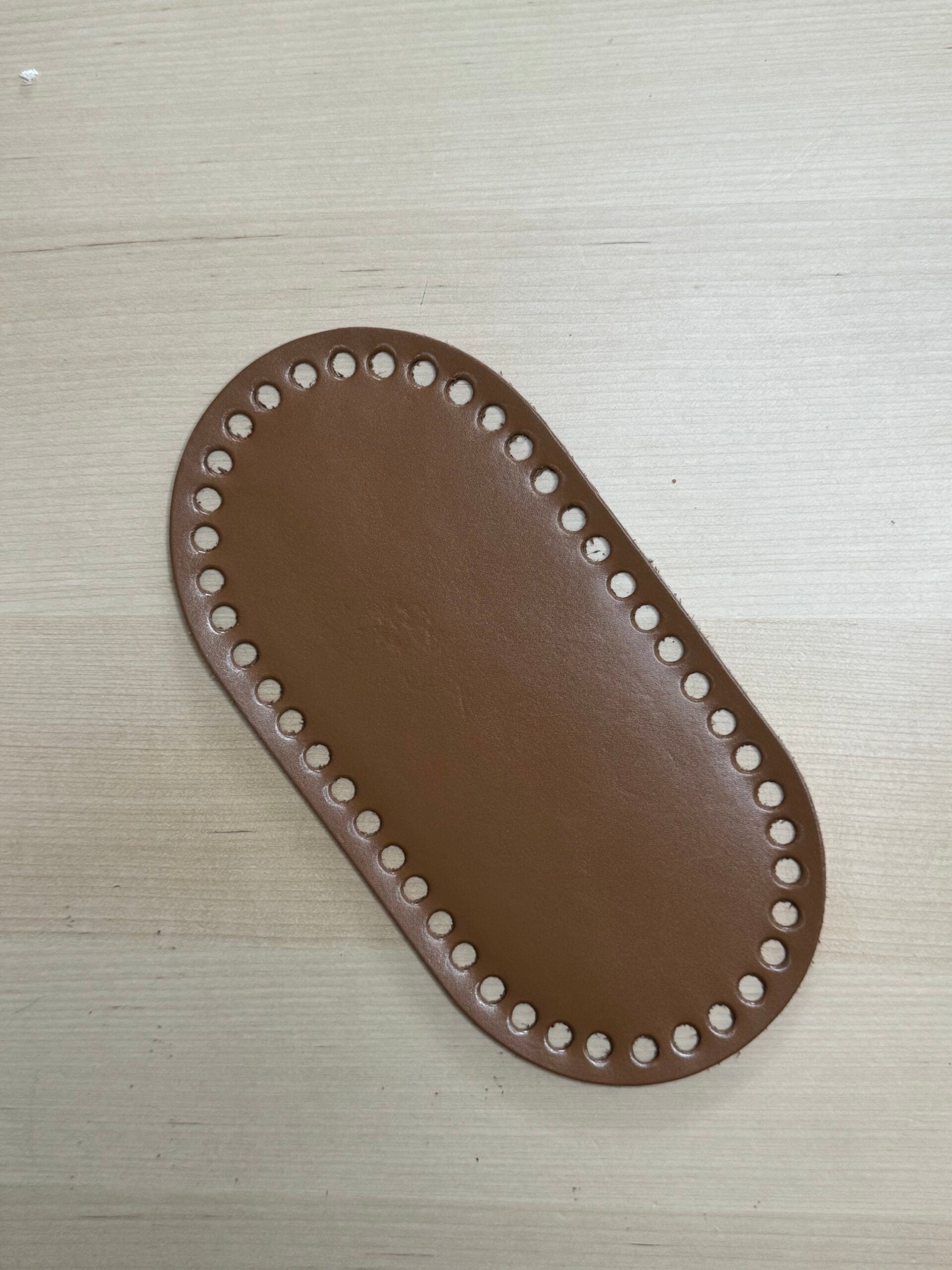 Bőr táska alj - 10 cm x 23 cm- világosbarna | Anyafonja.hu